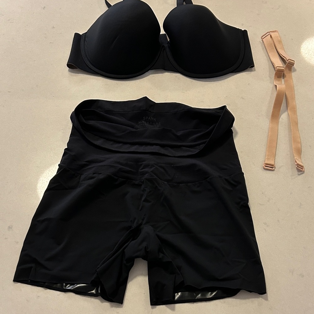 SPANX Black Shape wear brief with 2 Bra straps black & tan clean home no pets